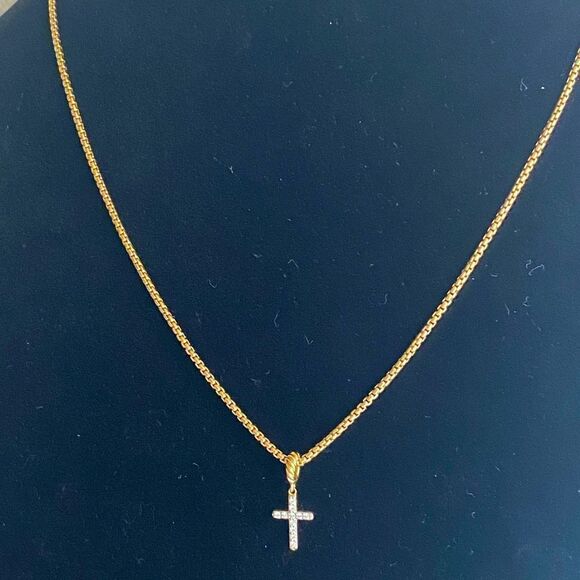 David Yurman Diamond  and 18 Gold necklace. It will come on Yurman Box . - Picture 1 of 8